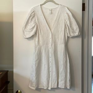 H&M Large Eyelet Embroidered Button Down V-Neck Puff Sleeve Dress